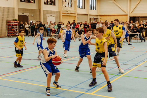 Opening Sporthal Heikant 61